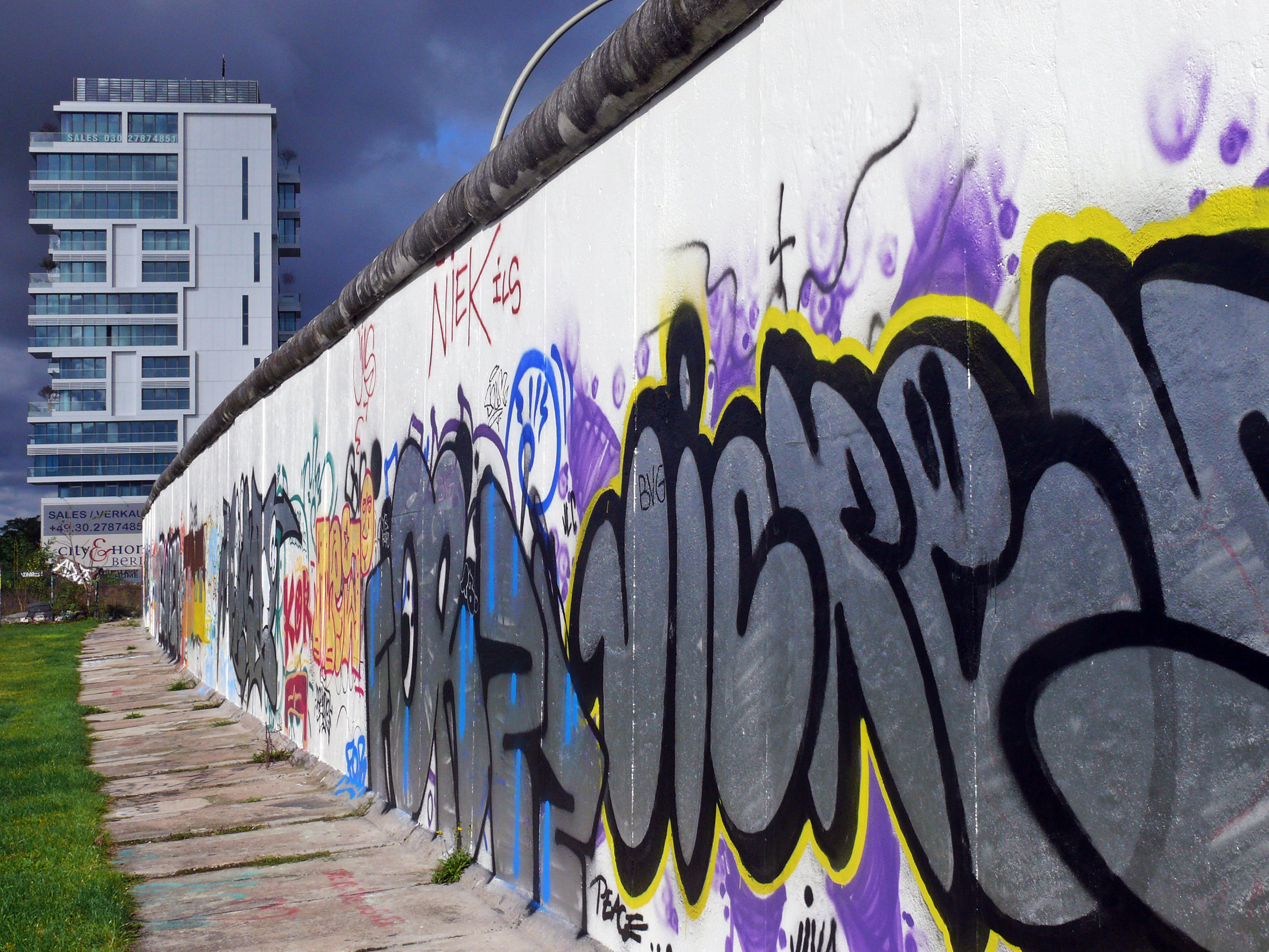 The Berlin Wall at East Side Gallery.