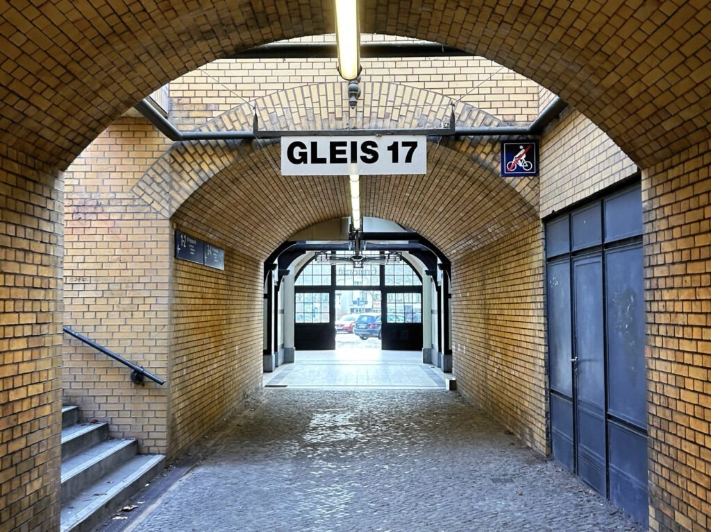 Grunewald火车站 17 号站台。