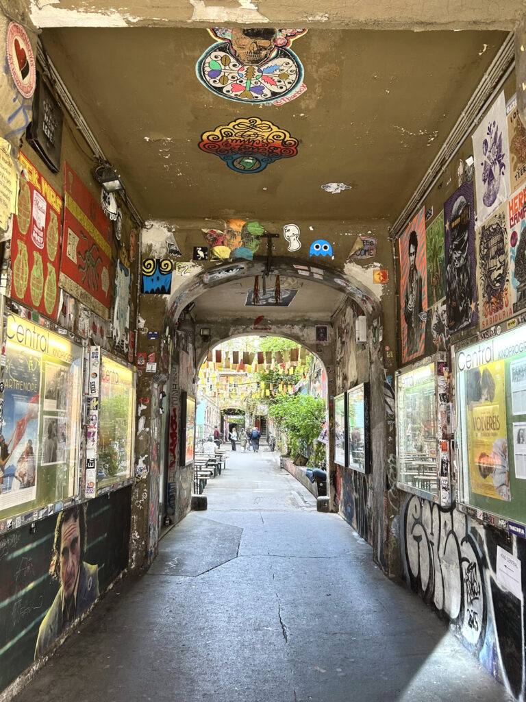 The entrance to the Dead Chicken Alley in Berlin.